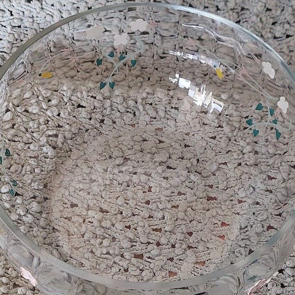 CRYSTAL BOWL MADE IN ROMANIA RAISED FLORAL DESIGN Crystal Clear Design - Picture 7 of 9